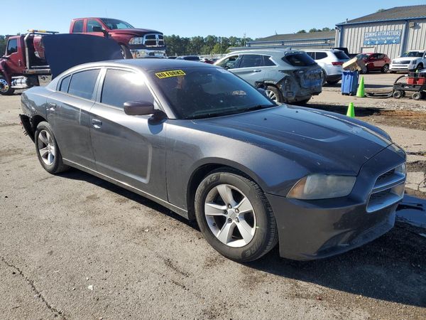 2013 DODGE CHARGER SE