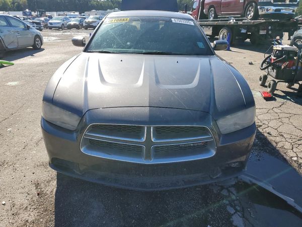 2013 DODGE CHARGER SE