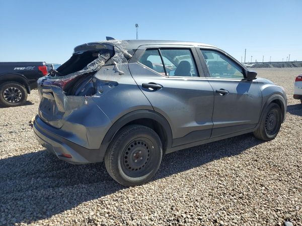 2024 NISSAN KICKS