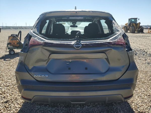 2024 NISSAN KICKS