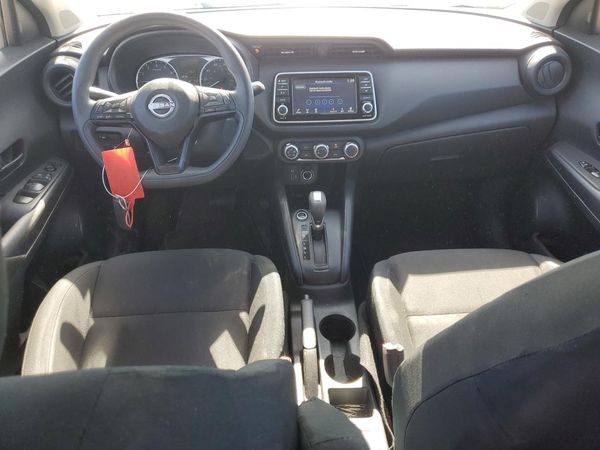 2024 NISSAN KICKS