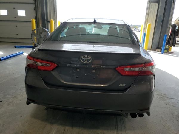 2018 TOYOTA CAMRY