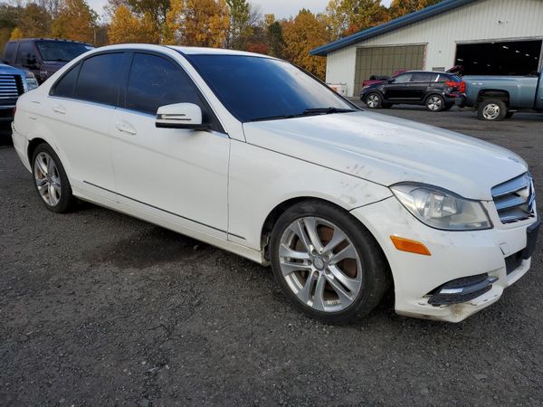 2013 MERCEDES-BENZ C