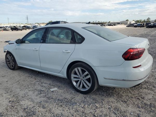 2019 VOLKSWAGEN PASSAT