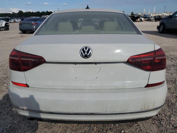 2019 VOLKSWAGEN PASSAT