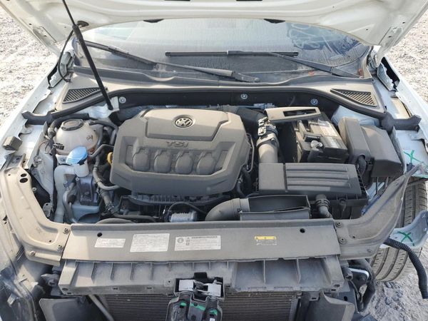 2019 VOLKSWAGEN PASSAT