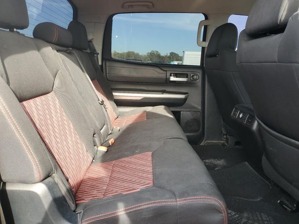 2015 TOYOTA TUNDRA