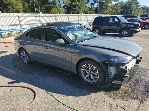 2023 HYUNDAI SONATA