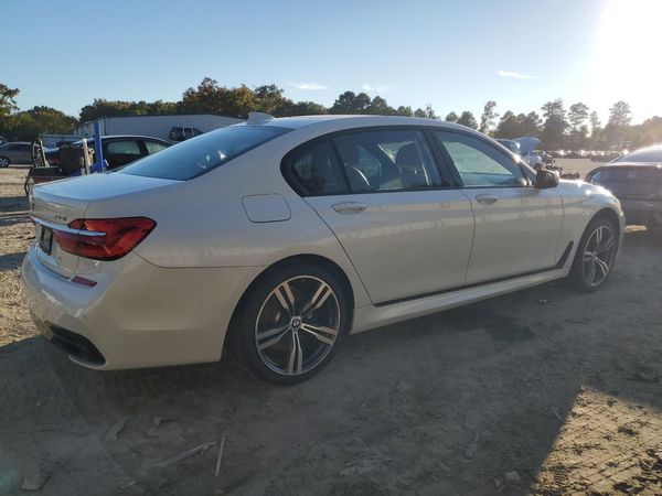 2017 BMW 740