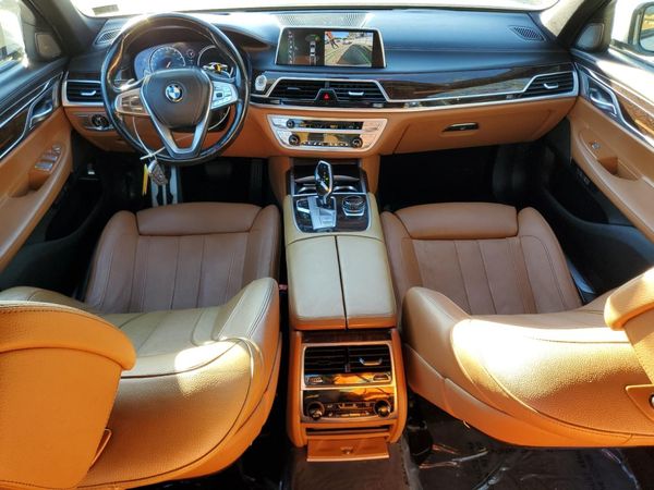 2017 BMW 740
