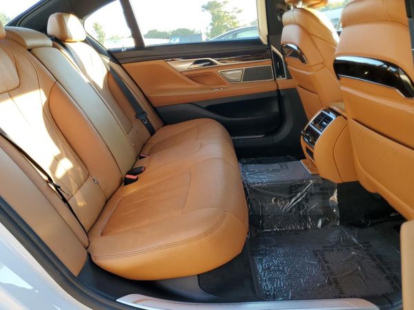 2017 BMW 740