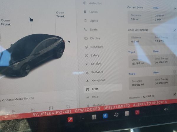2018 TESLA MODEL 3