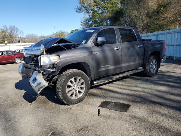 2017 TOYOTA TUNDRA Limited