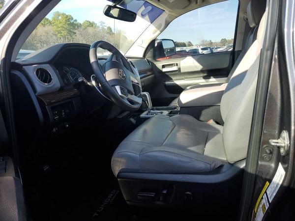 2017 TOYOTA TUNDRA Limited