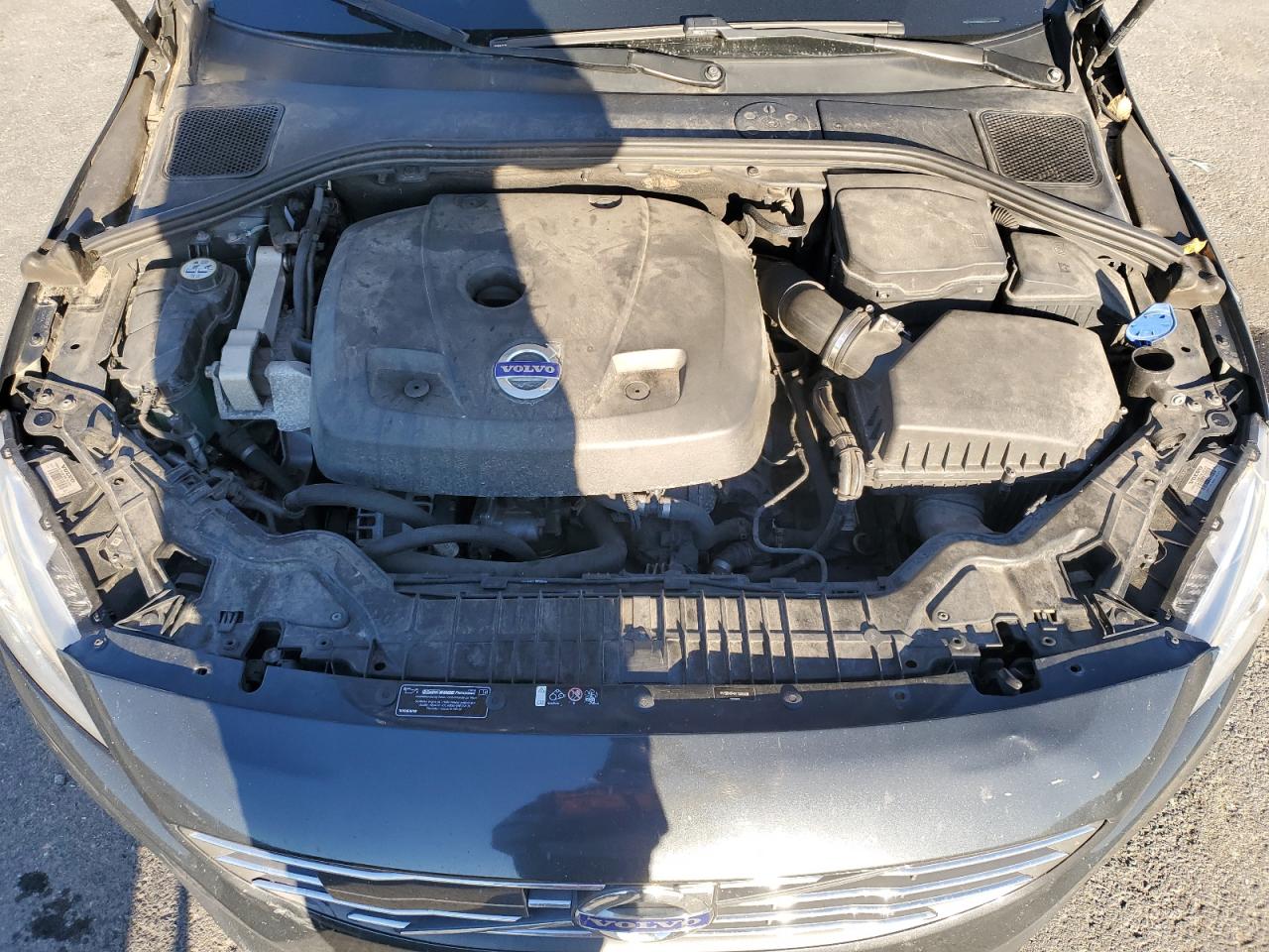 2015 VOLVO S60 Platinum (non R design)