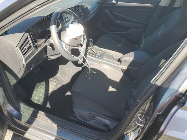 2021 VOLKSWAGEN JETTA S / SE / R-Line
