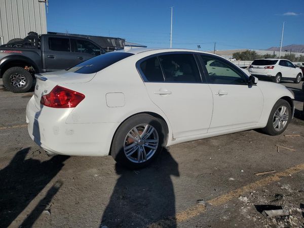 2013 INFINITI G37