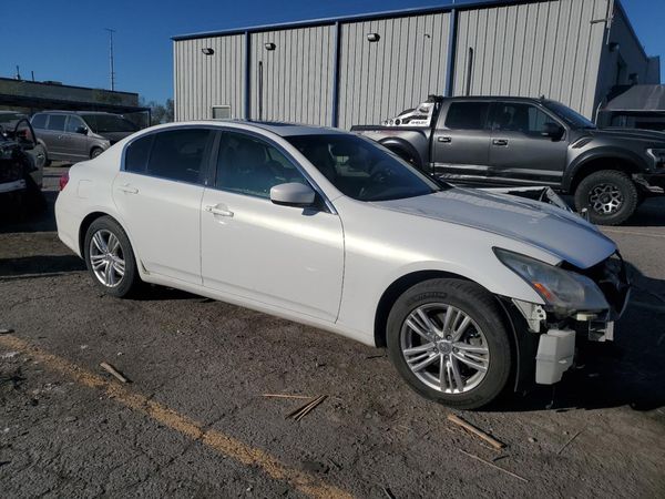 2013 INFINITI G37
