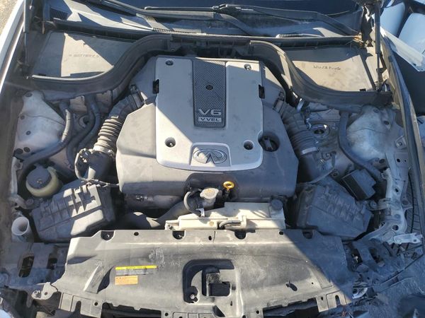 2013 INFINITI G37
