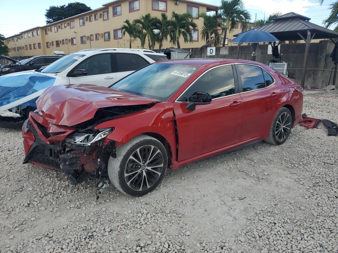 2020 TOYOTA CAMRY SE