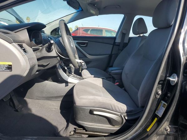 2013 HYUNDAI ELANTRA