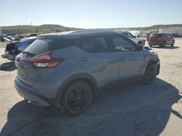2023 NISSAN KICKS