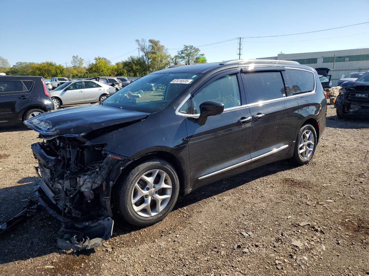 2017 CHRYSLER PACIFICA Touring L Plus