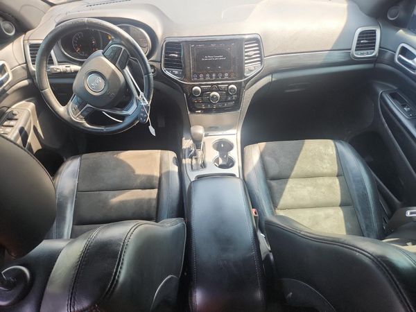 2020 JEEP GRAND CHEROKEE LAREDO