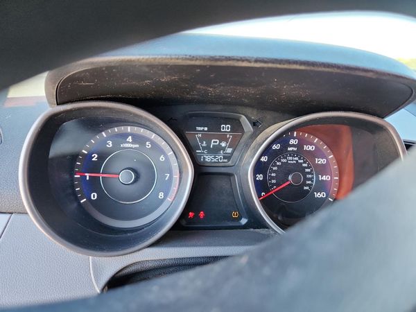 2016 HYUNDAI ELANTRA — ODOM