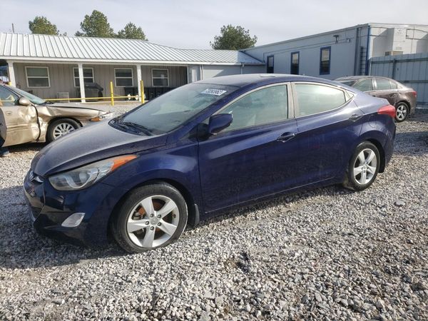 2013 HYUNDAI ELANTRA