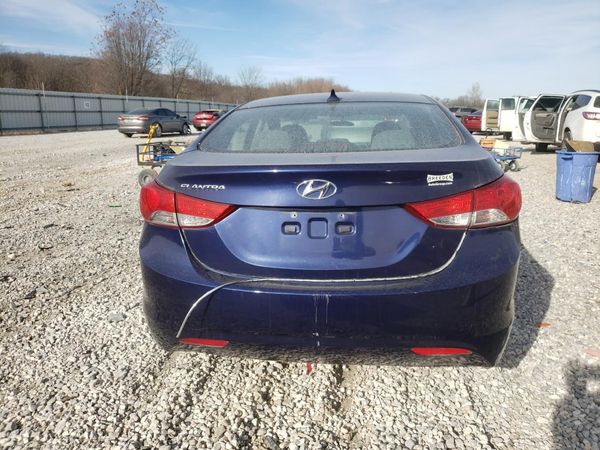 2013 HYUNDAI ELANTRA