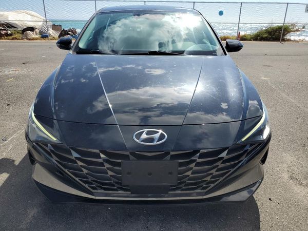 2021 HYUNDAI ELANTRA