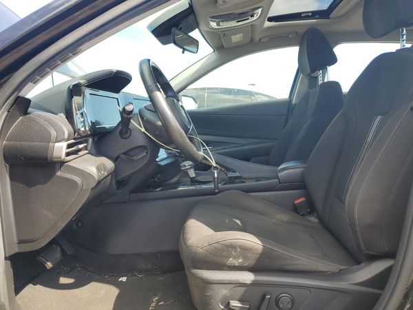 2021 HYUNDAI ELANTRA