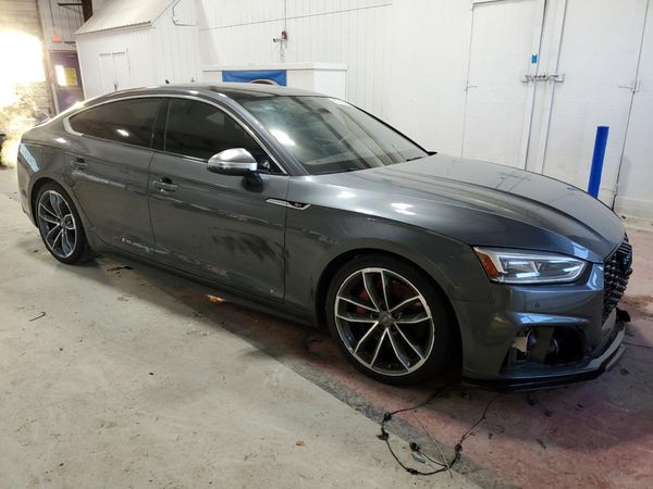 2018 AUDI S5
