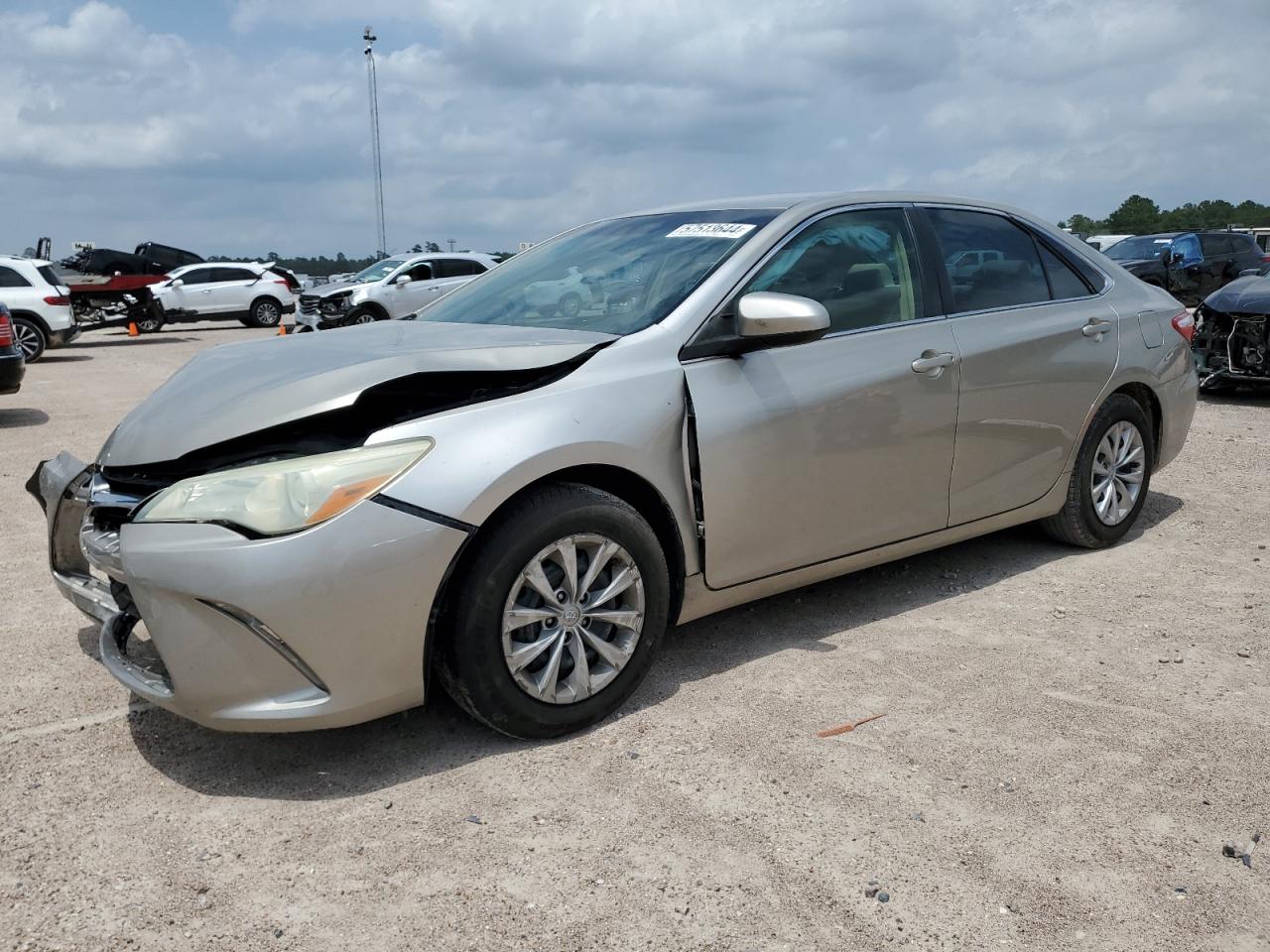 2016 TOYOTA CAMRY