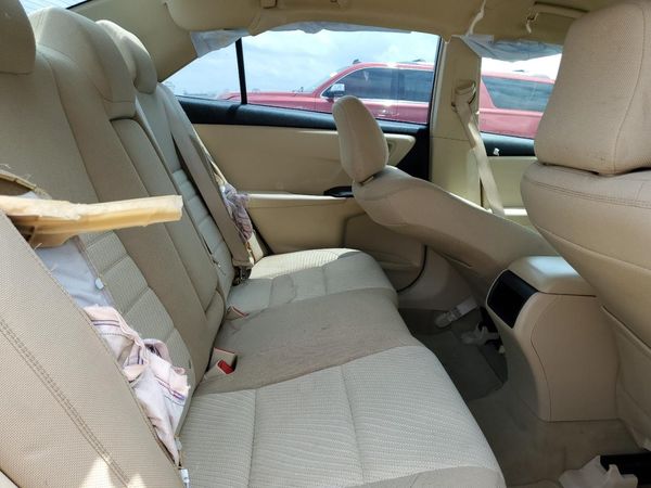 2016 TOYOTA CAMRY