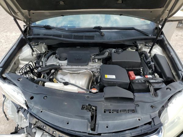 2016 TOYOTA CAMRY
