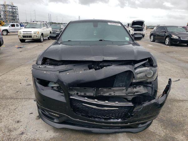 2018 CHRYSLER 300