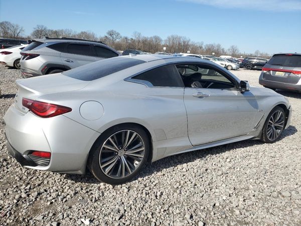2017 INFINITI Q60