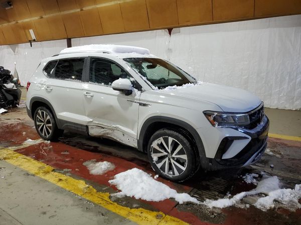 2022 VOLKSWAGEN TAOS