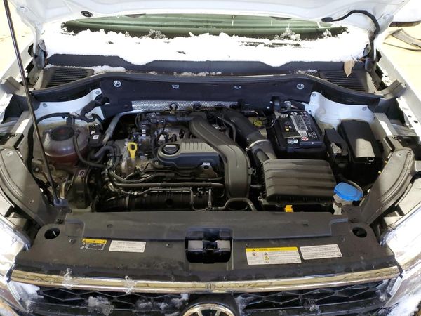 2022 VOLKSWAGEN TAOS