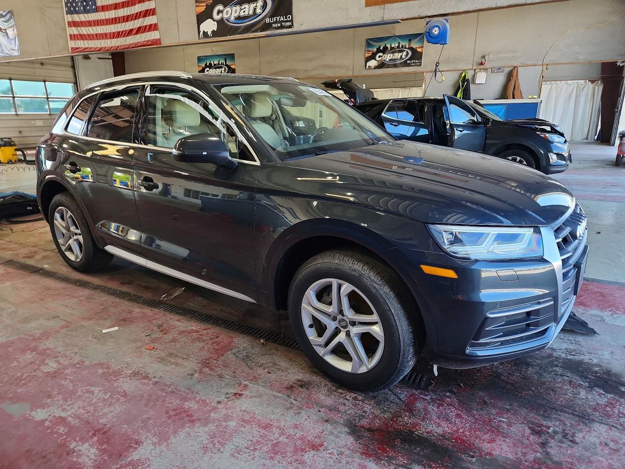 2018 AUDI Q5 quattro Premium Plus