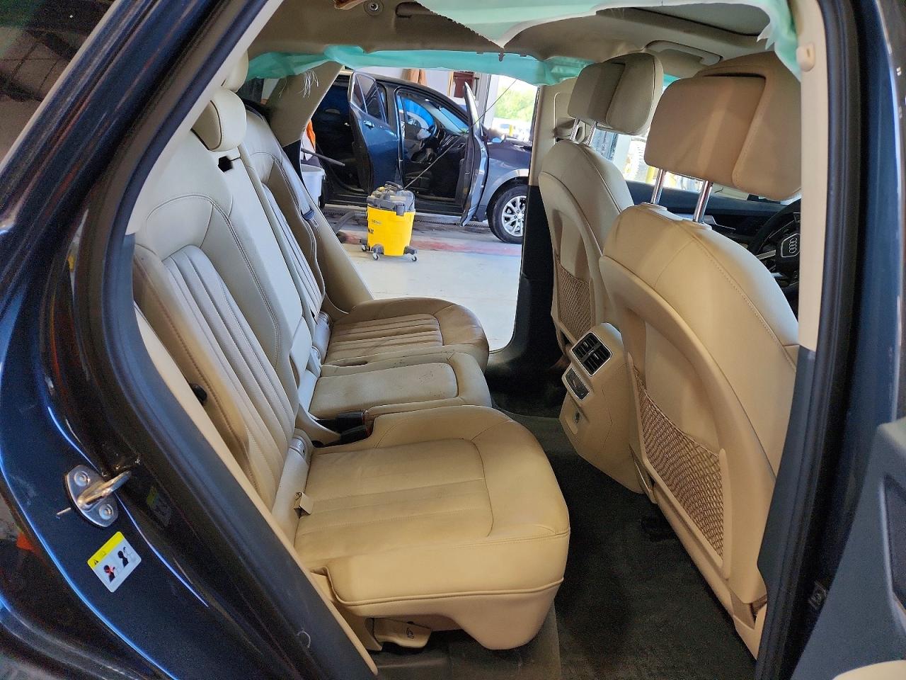2018 AUDI Q5 quattro Premium Plus