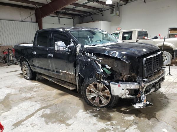2018 NISSAN TITAN