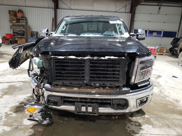 2018 NISSAN TITAN