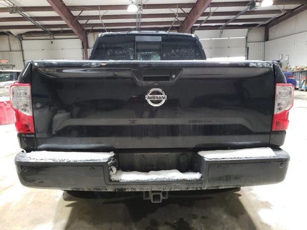 2018 NISSAN TITAN