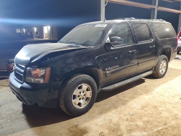 2013 CHEVROLET SUBURBAN LT