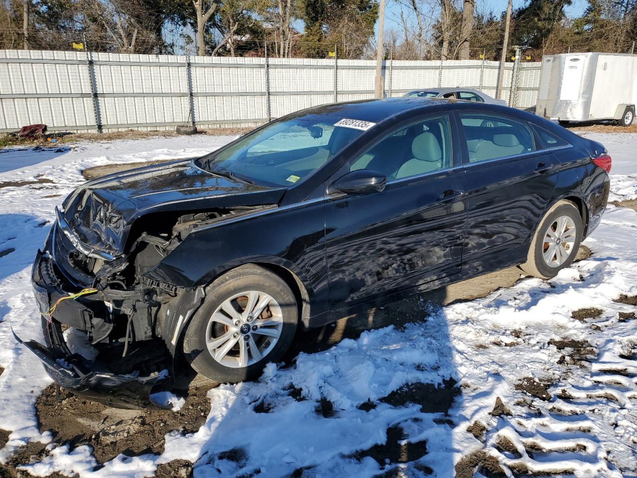 2013 HYUNDAI SONATA GLS/ GLS Popular — Front 3/4
