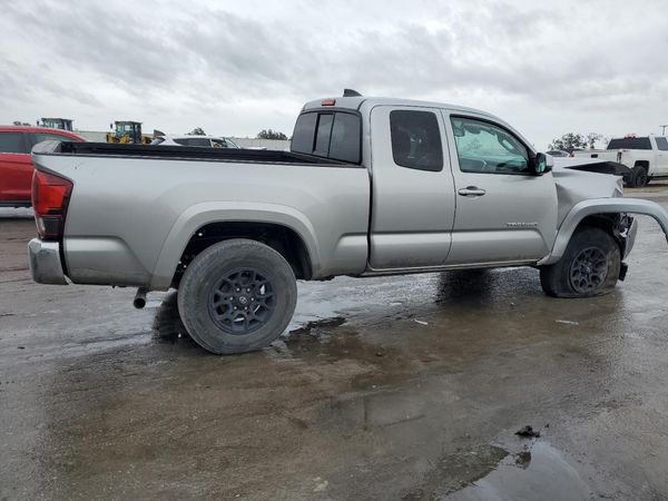 2022 TOYOTA TACOMA SR5