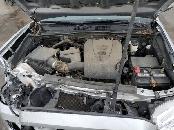 2022 TOYOTA TACOMA SR5